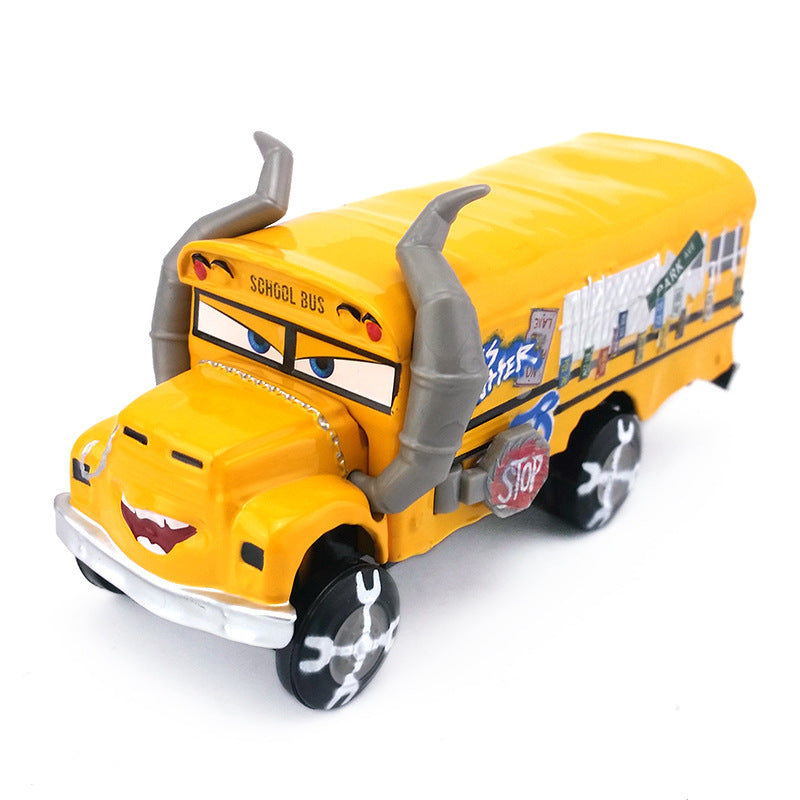 Le bus jouet Cars 3 Le Roi Démon