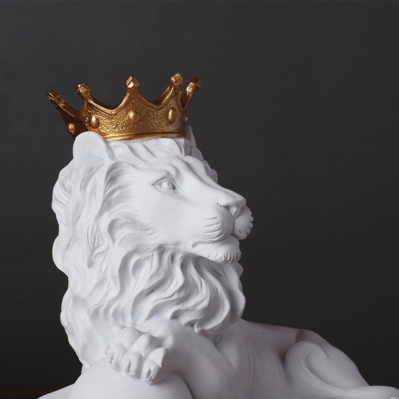 Crowned Lion Resin Ornaments