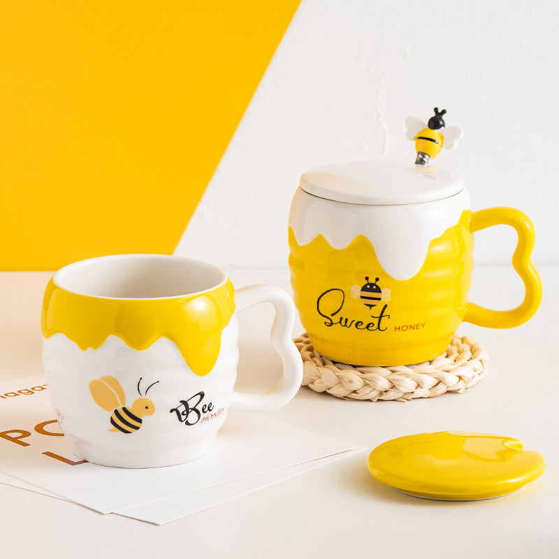 Taza de abeja con tapa