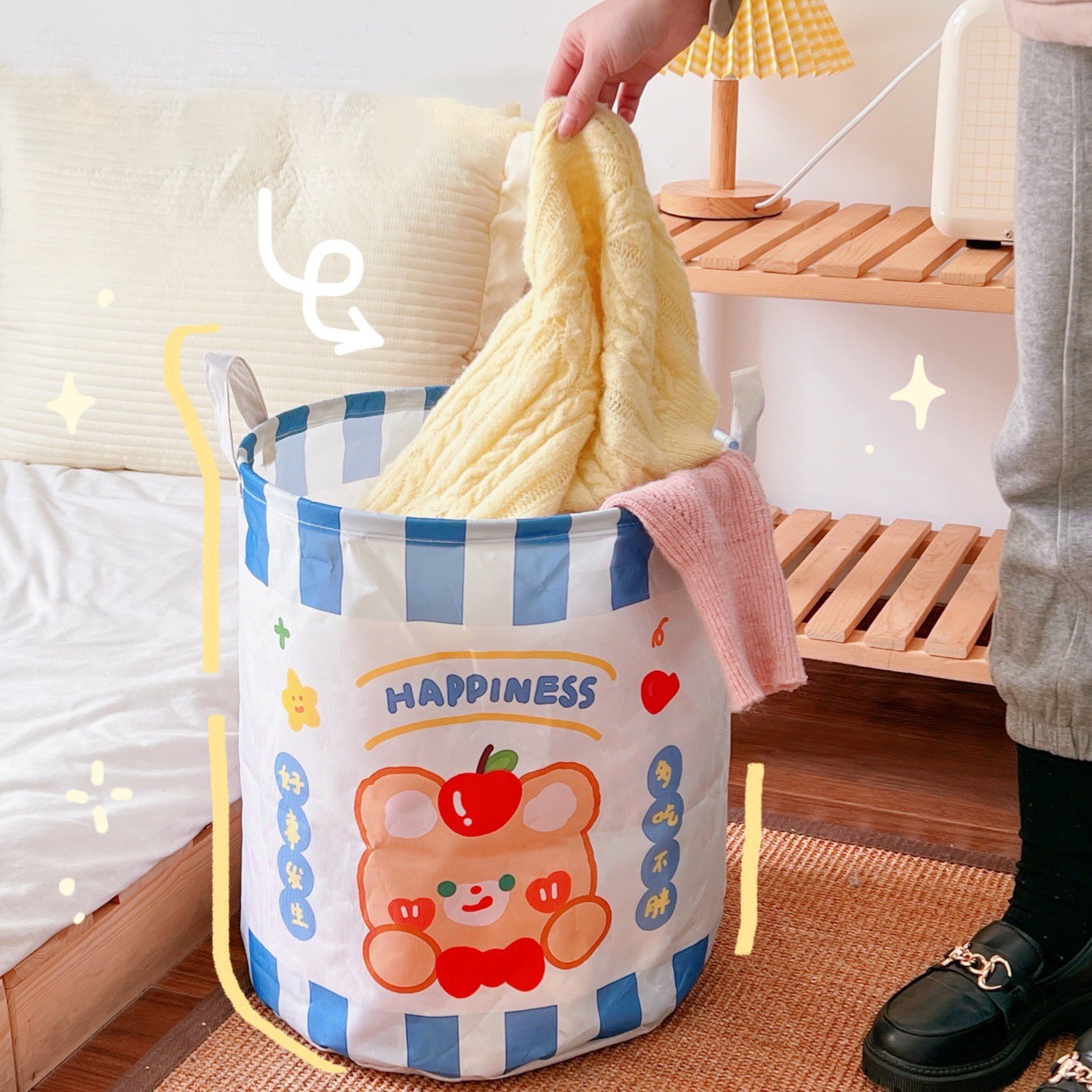 Foldable canvas laundry bin