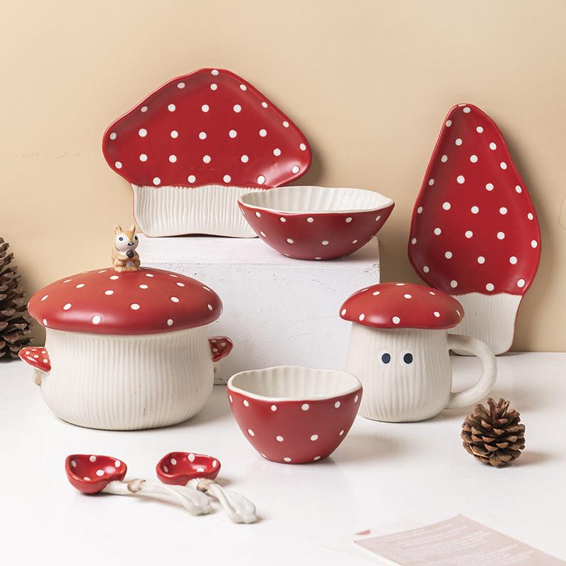 Ensemble en céramique Champignon rouge : tasse et assiette