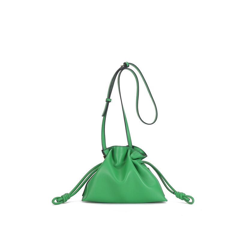 Bolso pequeño y elegante tipo cubo de cuero