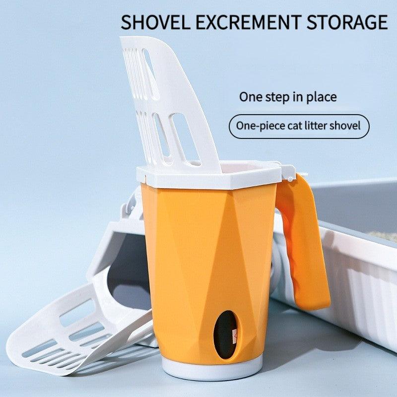 Self-cleaning litter scoop