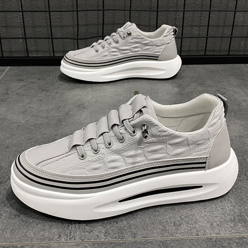 Trendy men's canvas shoes