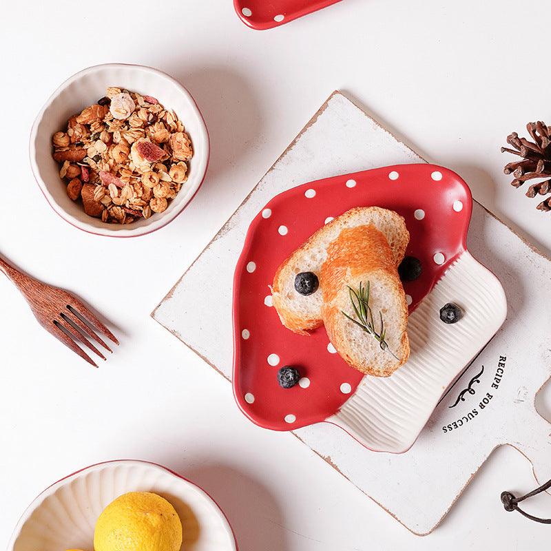 Ensemble en céramique Champignon rouge : tasse et assiette