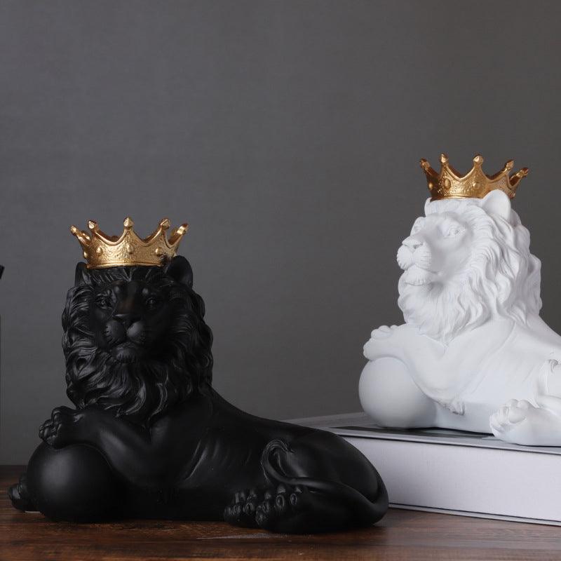 Crowned Lion Resin Ornaments