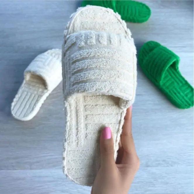 Pantuflas informales peludas para mujer