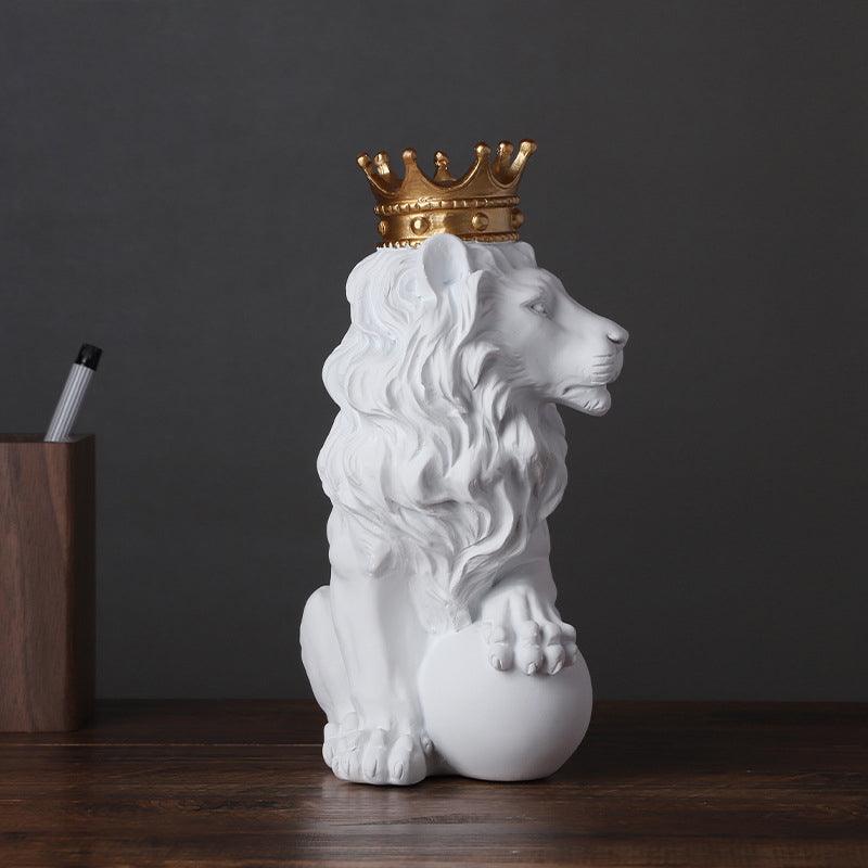 Crowned Lion Resin Ornaments