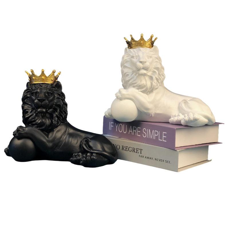 Crowned Lion Resin Ornaments