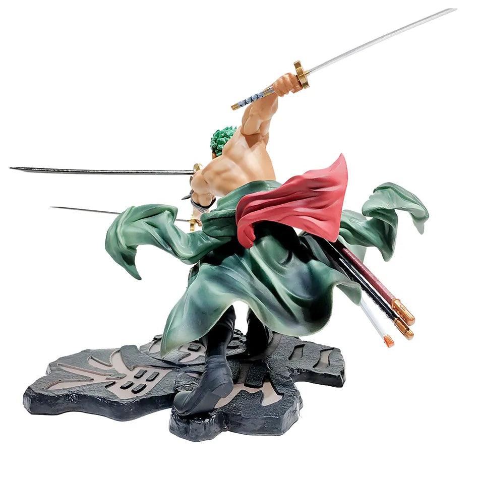 Figurine Zoro à trois lames de 18 cm